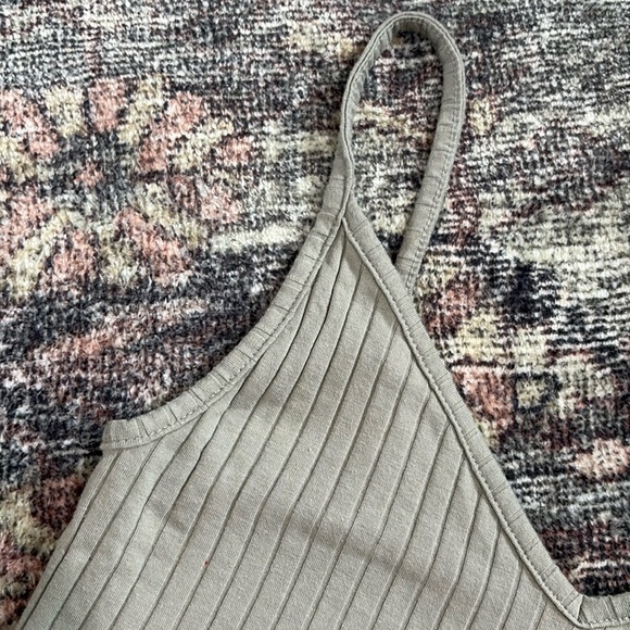 H&M | Ribbed Crop Tank | Small - Picture 2 of 5